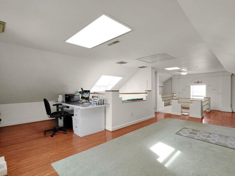 137 King Avenue , Columbus, OH 43201 Photo 17