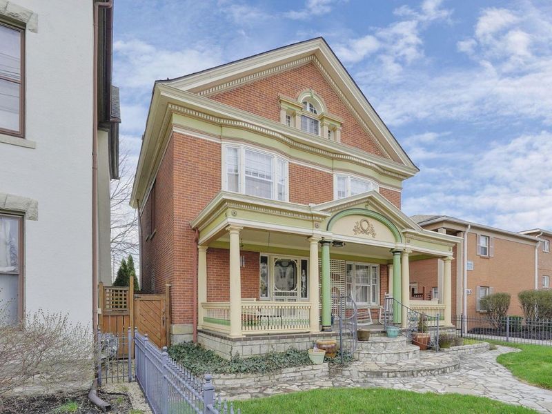 137 King Avenue, Columbus, OH 43201 Photo 2