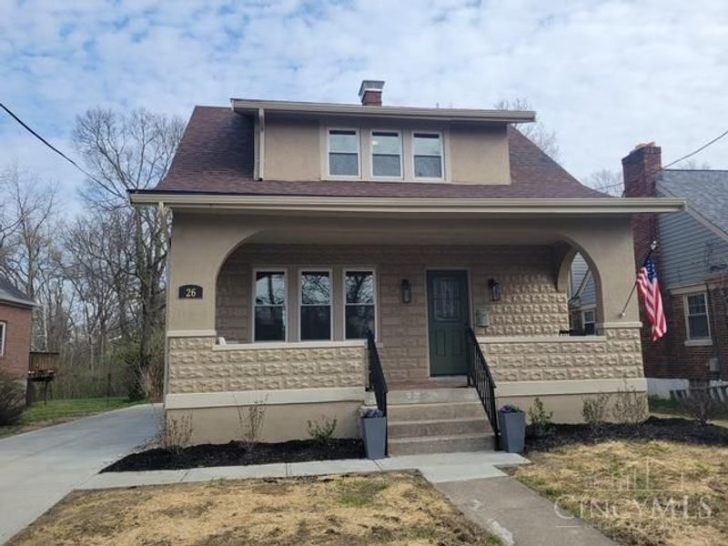 26 Chestnut Avenue, Wyoming, OH 45215 Photo 1
