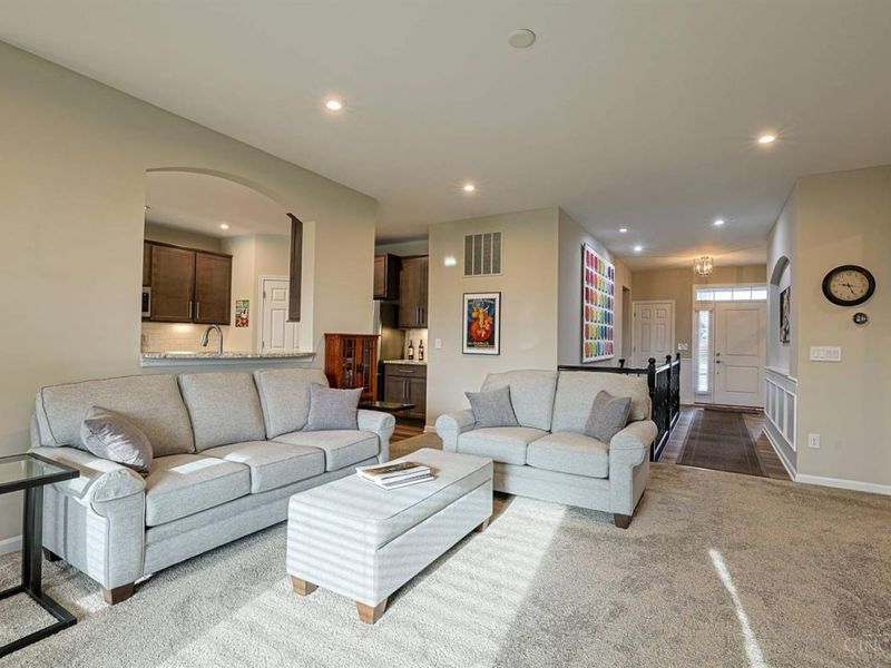 1391 Brookchase Circle, Hamilton Twp, OH 45039 Photo 6