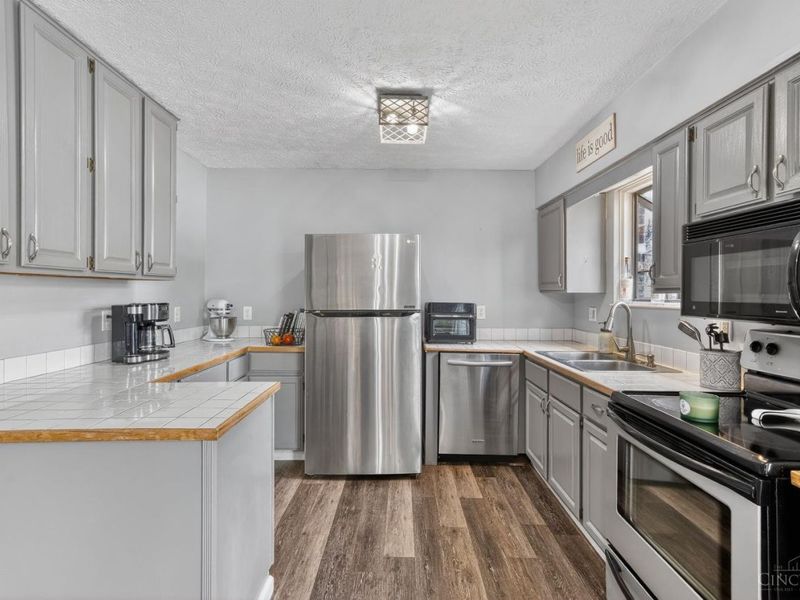 693 Redwood Court, Union Twp, OH 45244 Photo 12