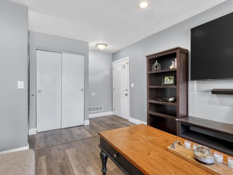 693 Redwood Court, Union Twp, OH 45244 Photo 5