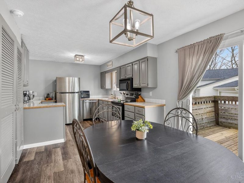 693 Redwood Court, Union Twp, OH 45244 Photo 9