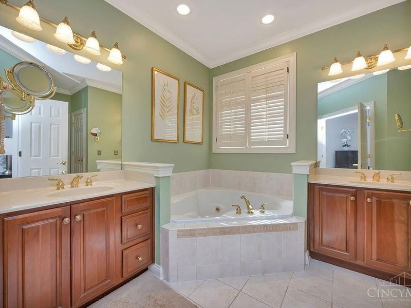 11753 Thayer Lane, Cincinnati, OH 45249 Photo 19