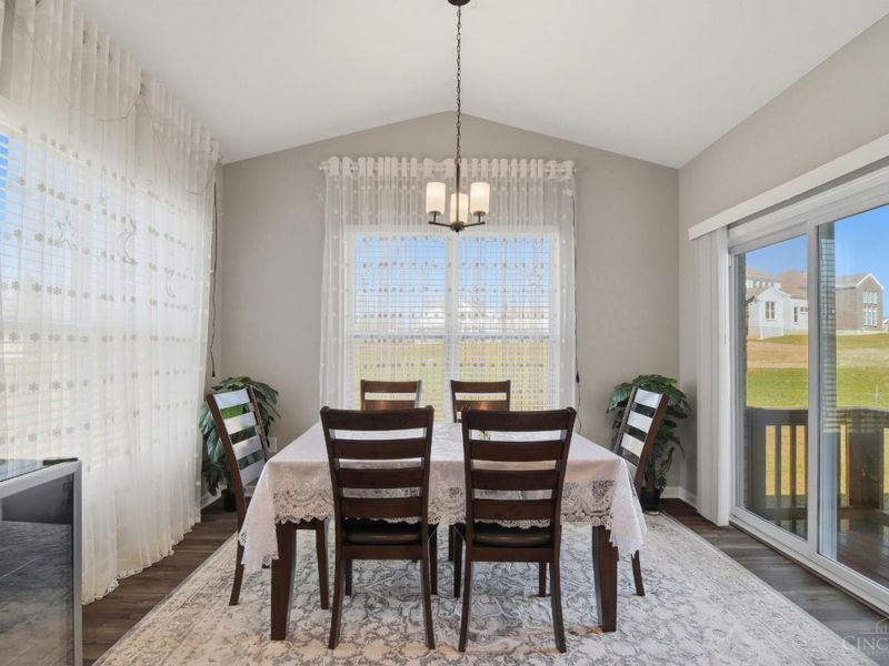 8156 Moonstone Drive, West Chester, OH 45241 Photo 9