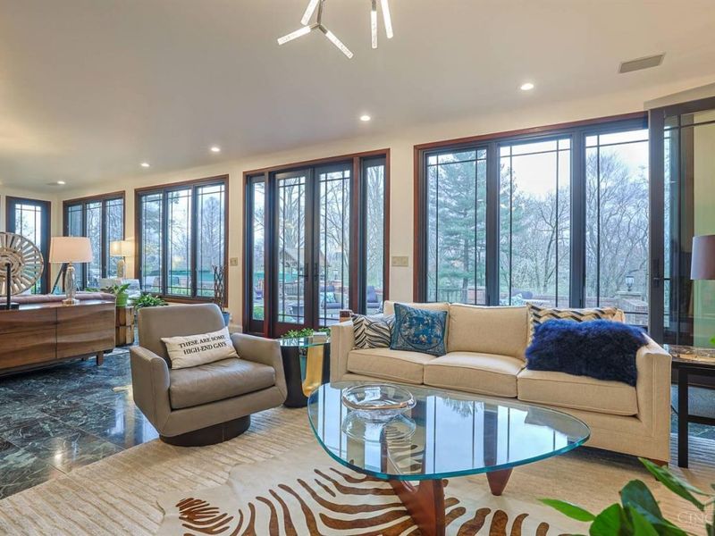 206 Hilltop Lane, Wyoming, OH 45215 Photo 13