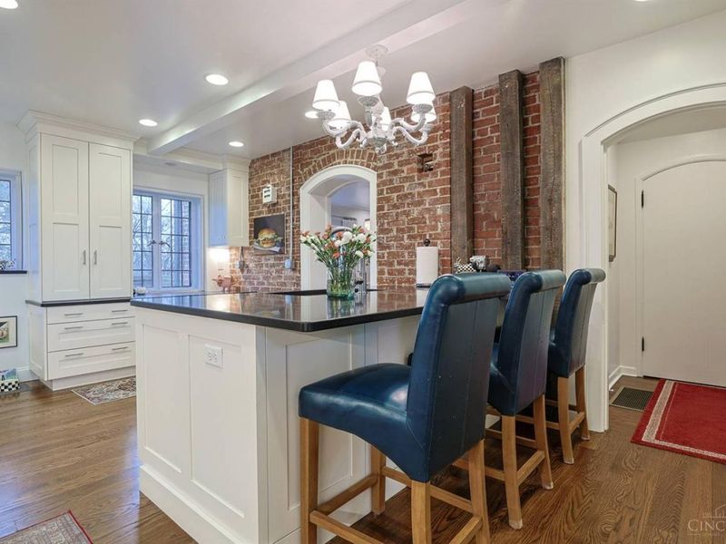 206 Hilltop Lane, Wyoming, OH 45215 Photo 21