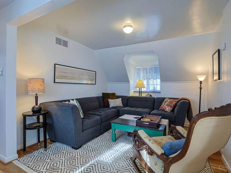 206 Hilltop Lane, Wyoming, OH 45215 Photo 41