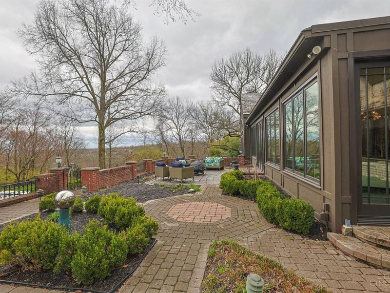 206 Hilltop Lane, Wyoming, OH 45215 Photo 63