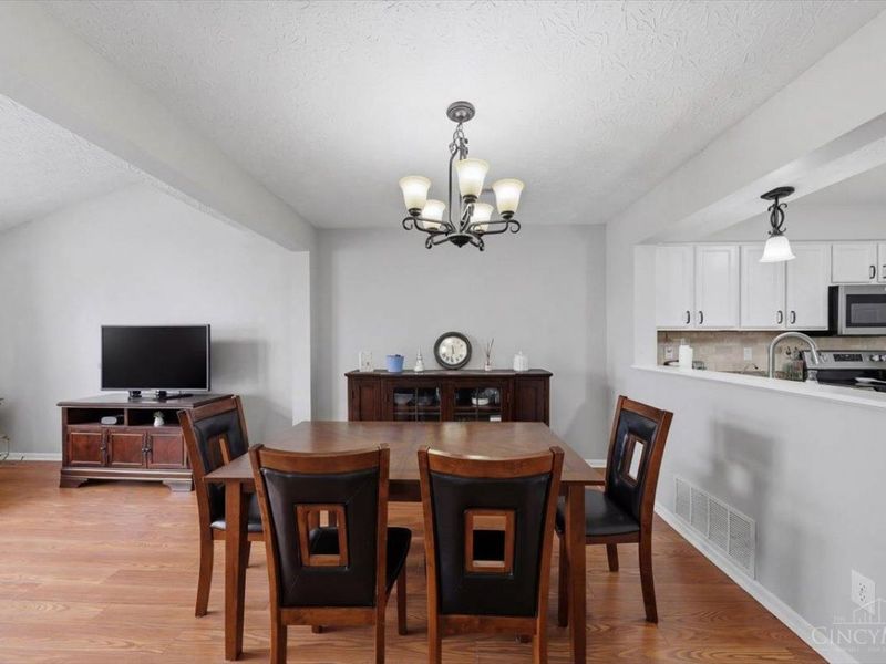 4190 East Village Drive, Mason, OH 45040 Photo 10