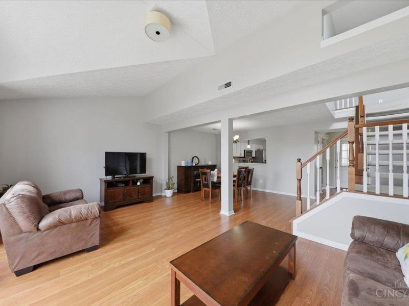 4190 East Village Drive, Mason, OH 45040 Photo 12