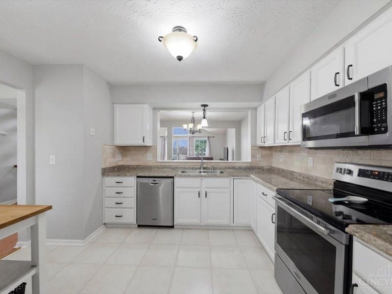 4190 East Village Drive, Mason, OH 45040 Photo 7