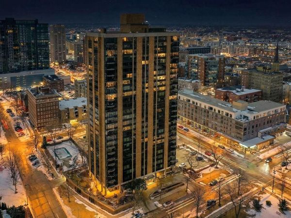 929 N Astor STREET, Unit 1506-08, Milwaukee, WI 53202