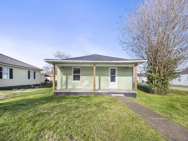 821 Eastern, Worthington, KY 41183
