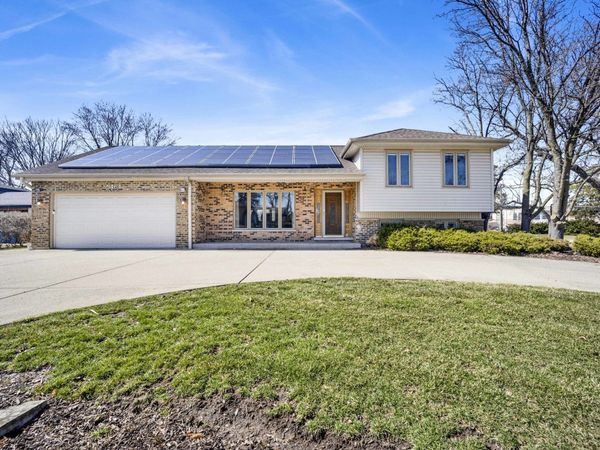 5N464 Neva Terrace , Itasca, IL 60143