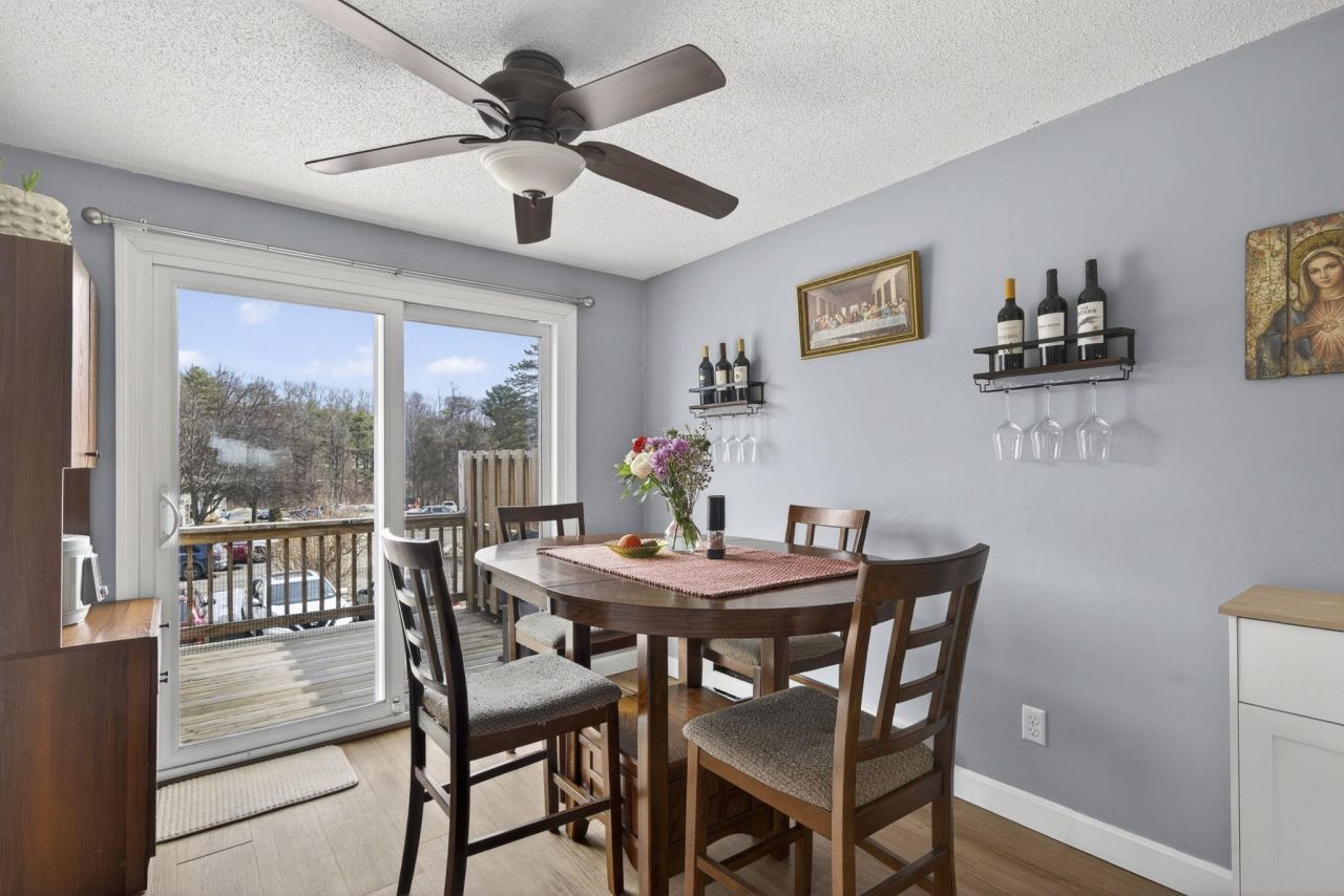 897 Mammoth Road, Unit 3, Manchester, NH 03104 Main Photo