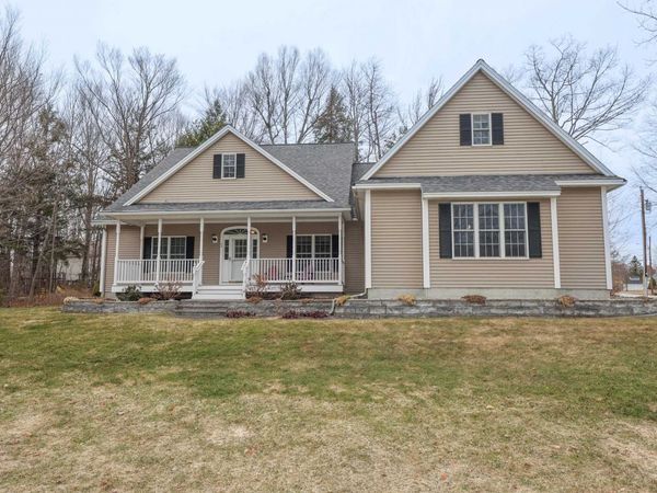 64 Pray Street, Rochester, NH 03868