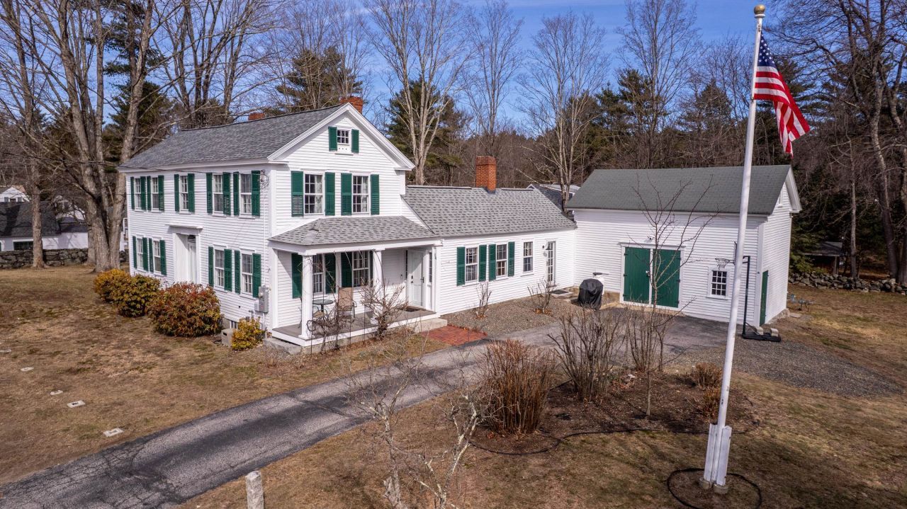 14 Main Street, Raymond, NH 03077 Main Photo