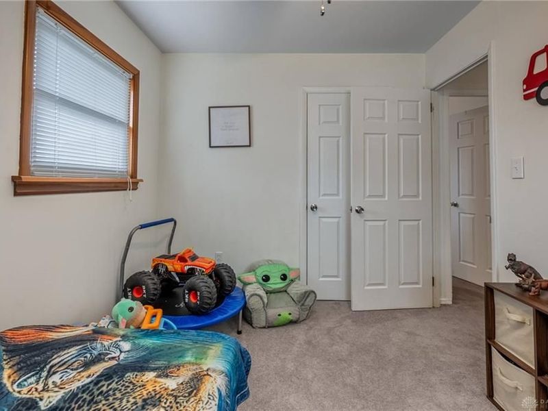 5943 Sharp Road, Riverside, OH 45432 Photo 17