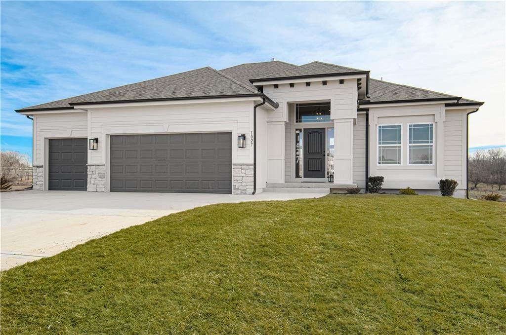 1027 Fir Lane, Liberty, MO 64068 Main Photo
