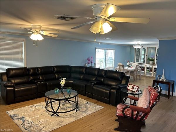 181 Pine Key LN, Unit 29, NAPLES, FL 34114