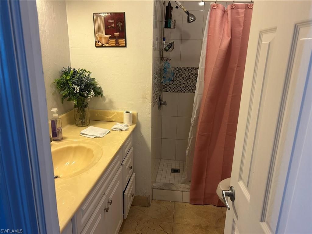 181 Pine Key Ln, Unit 29, Naples, FL 34114 Photo