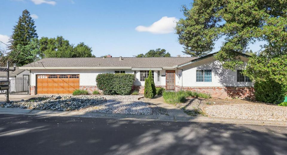8260 E Granite Dr, Granite Bay, CA 95746 Photo