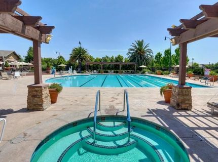 7540 Abbey, Elk Grove, CA 95757 Photo