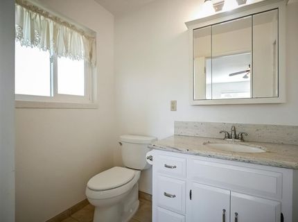 9985-9999 N Shelton Rd, Linden, CA 95236 Photo