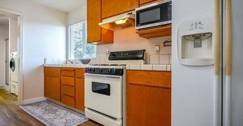 9985-9999 N Shelton Rd, Linden, CA 95236 Photo