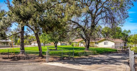 9985-9999 N Shelton Rd, Linden, CA 95236 Photo
