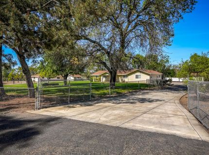 9985-9999 N Shelton Rd, Linden, CA 95236 Photo