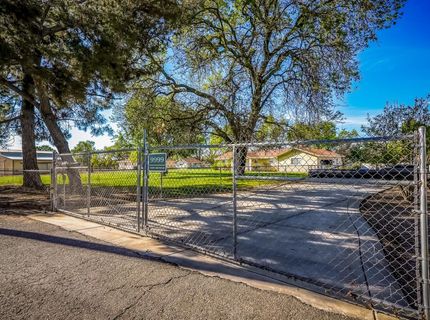 9985-9999 N Shelton Rd, Linden, CA 95236 Photo