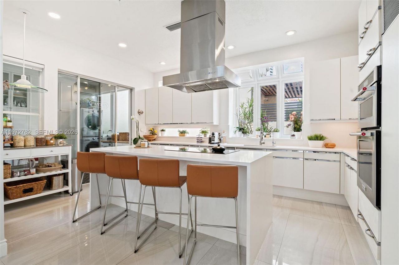 20815 NE 37th Ct, Aventura, FL 33180 Photo