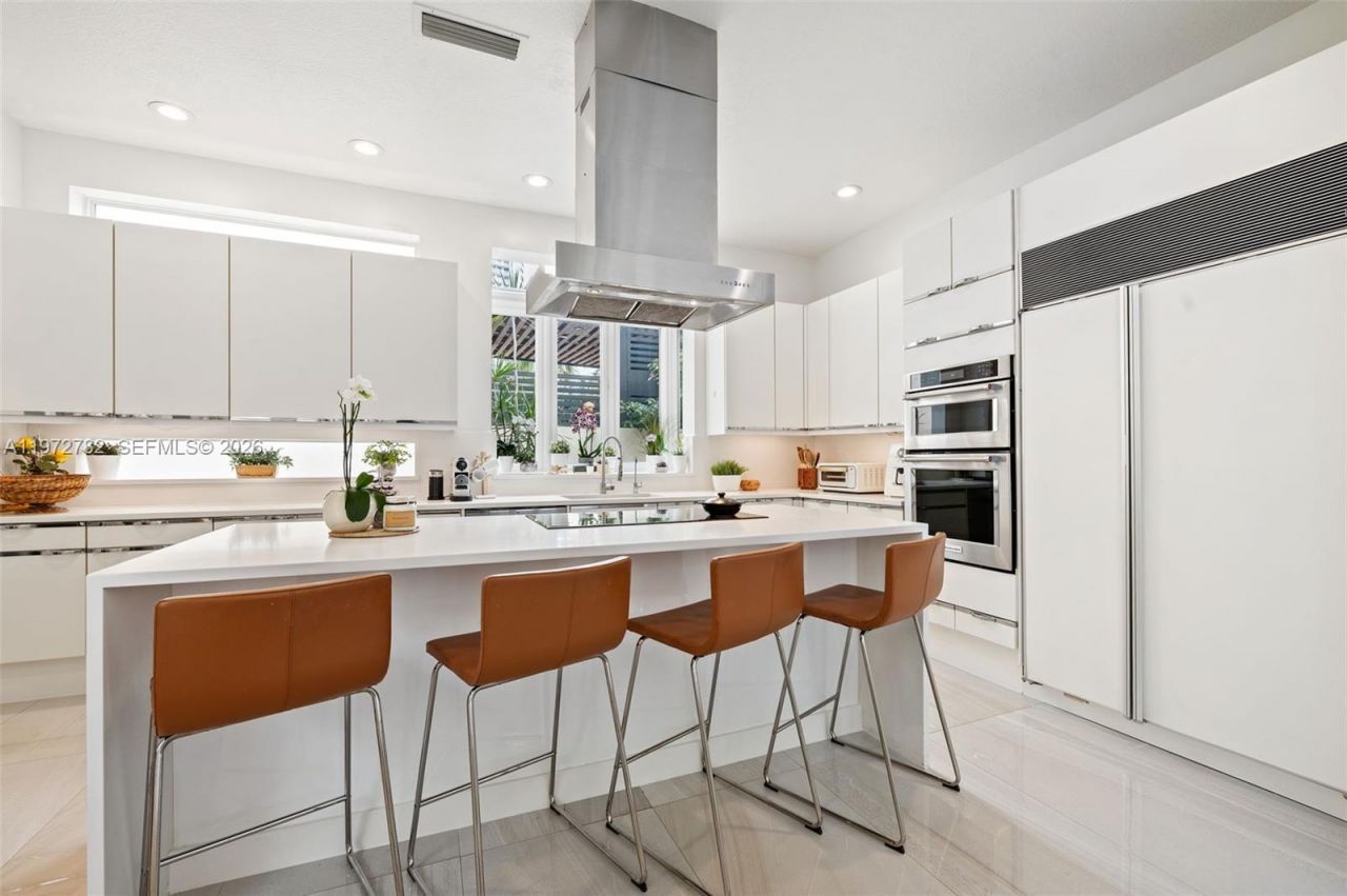 20815 NE 37th Ct, Aventura, FL 33180 Photo