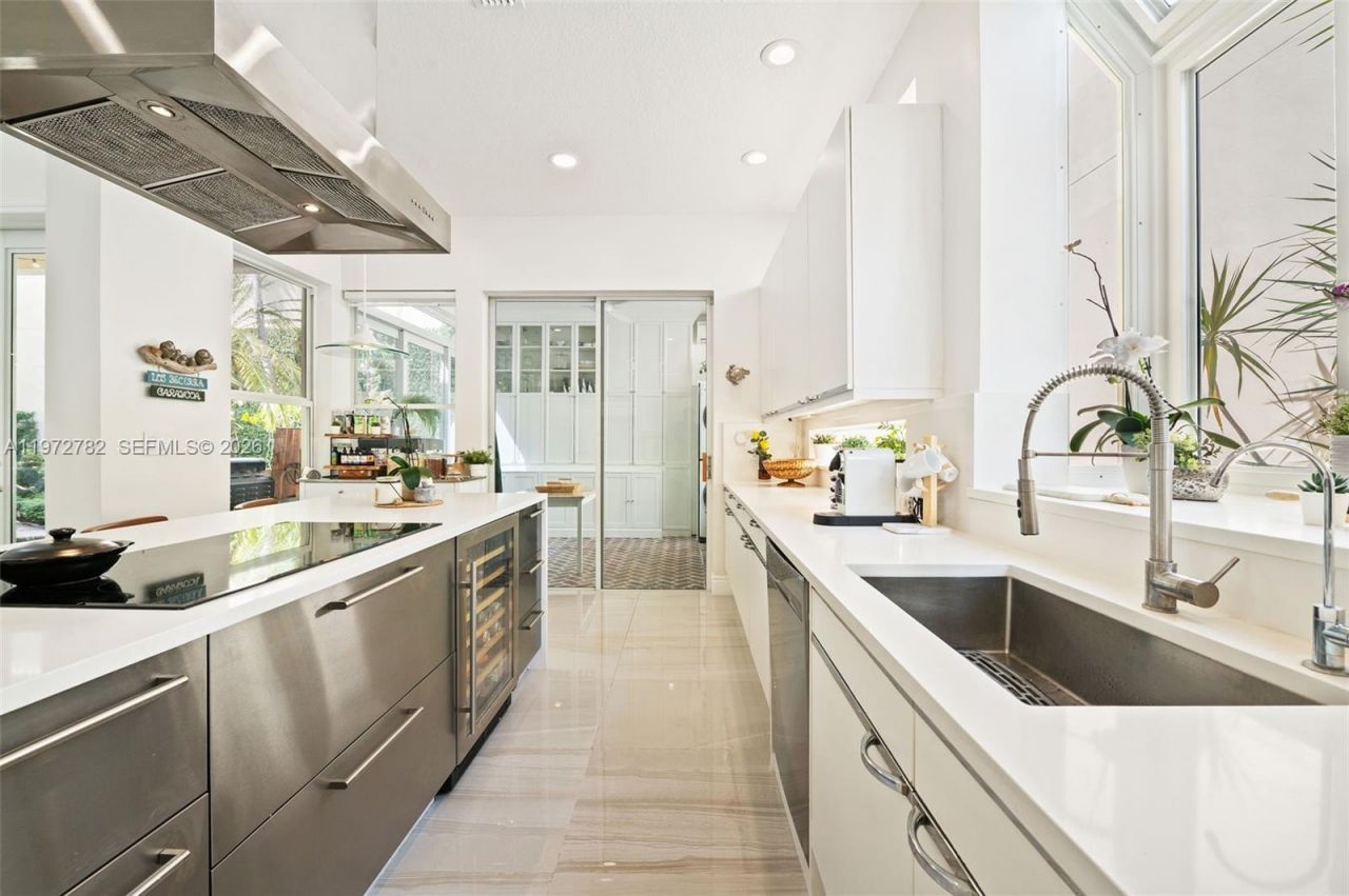 20815 NE 37th Ct, Aventura, FL 33180 Photo