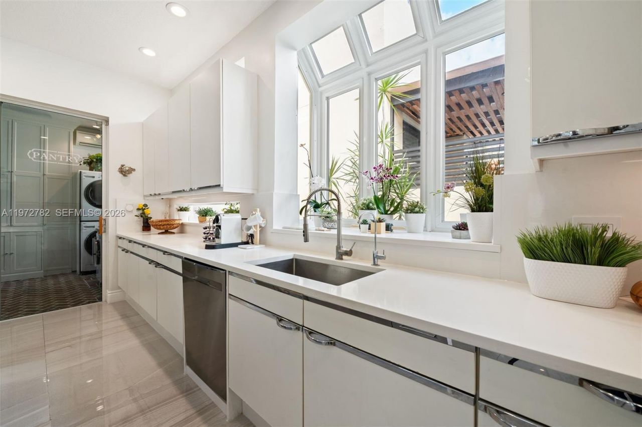 20815 NE 37th Ct, Aventura, FL 33180 Photo