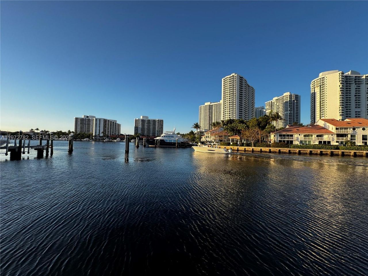 20815 NE 37th Ct, Aventura, FL 33180 Photo