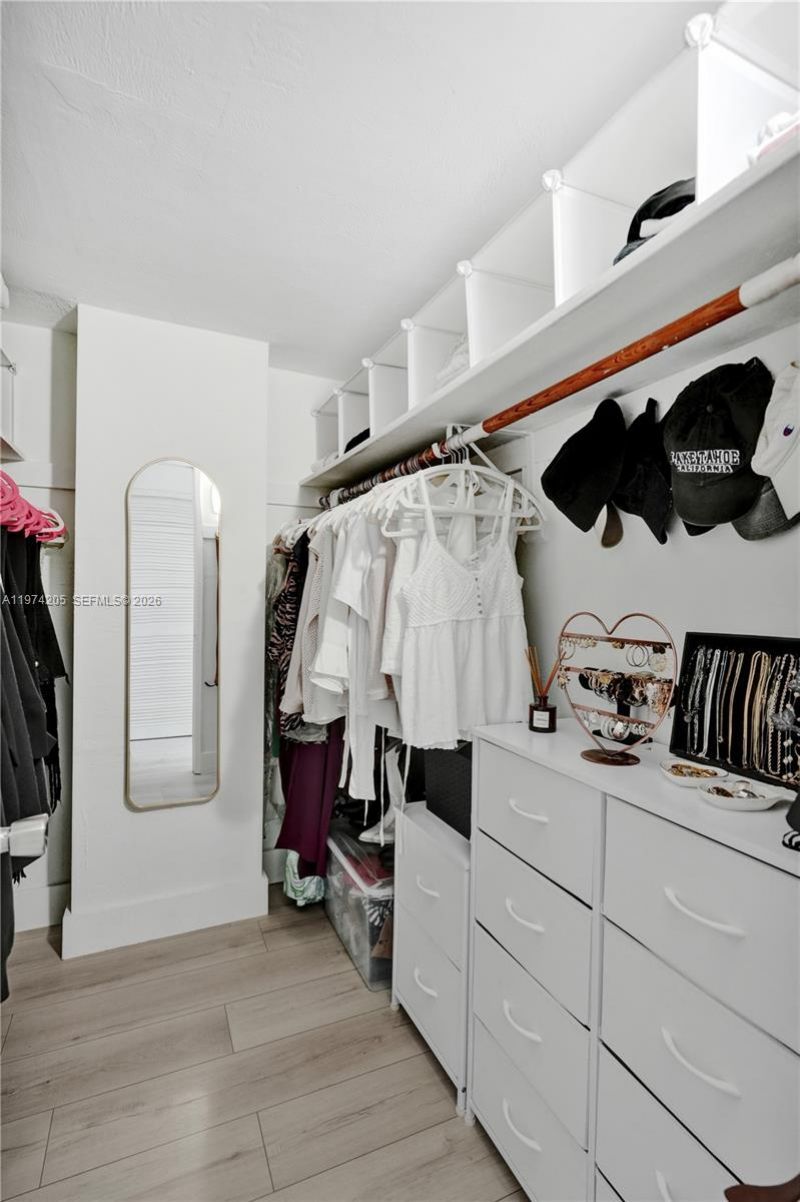 19380 Collins Ave , Unit 718, Sunny Isles Beach, FL 33160 Photo