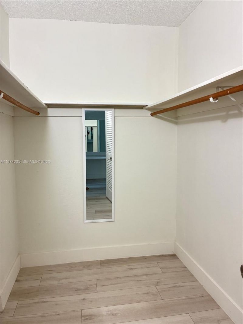 19380 Collins Ave , Unit 718, Sunny Isles Beach, FL 33160 Photo