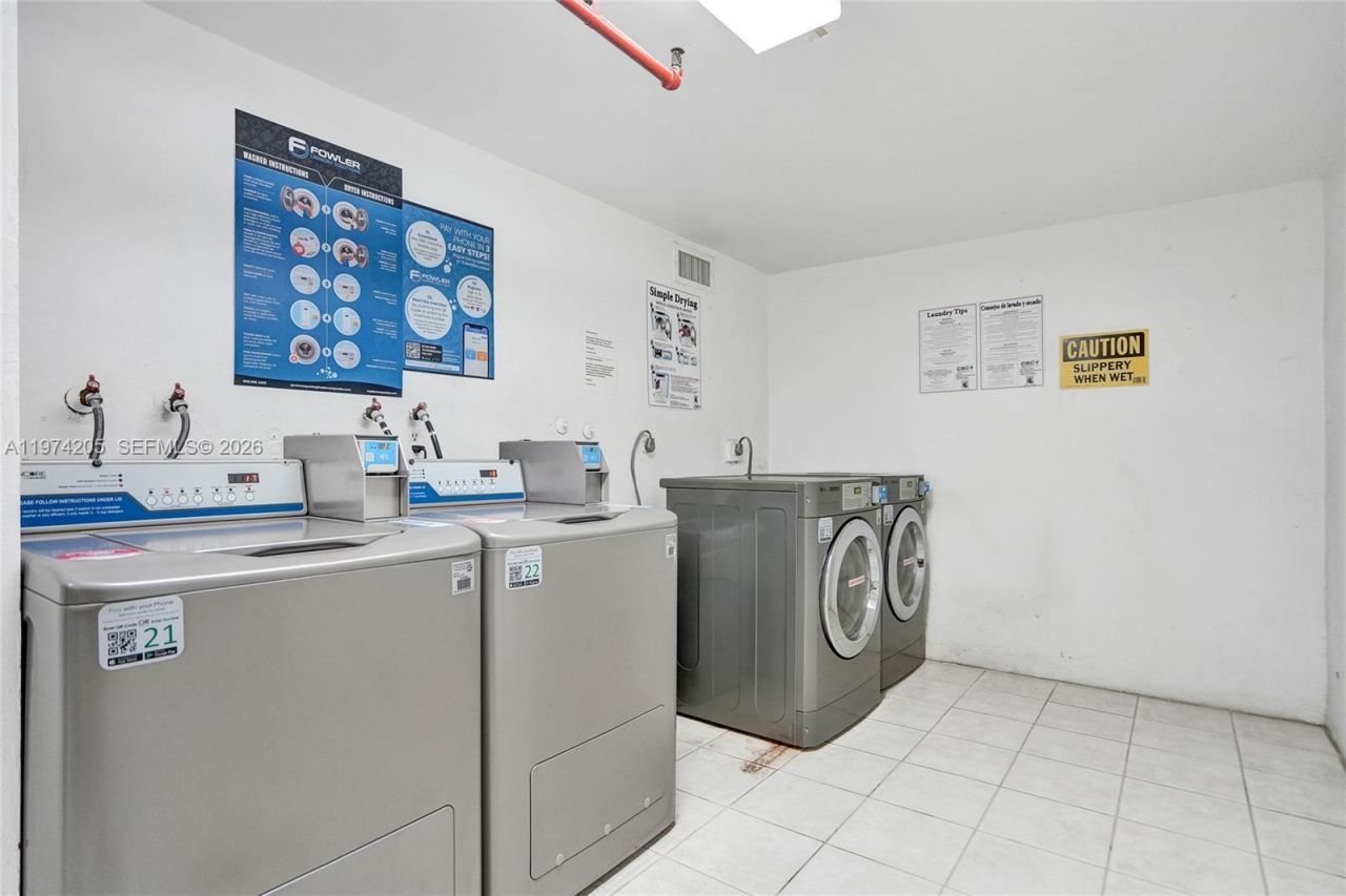 19380 Collins Ave, Unit 718, Sunny Isles Beach, FL 33160 Photo