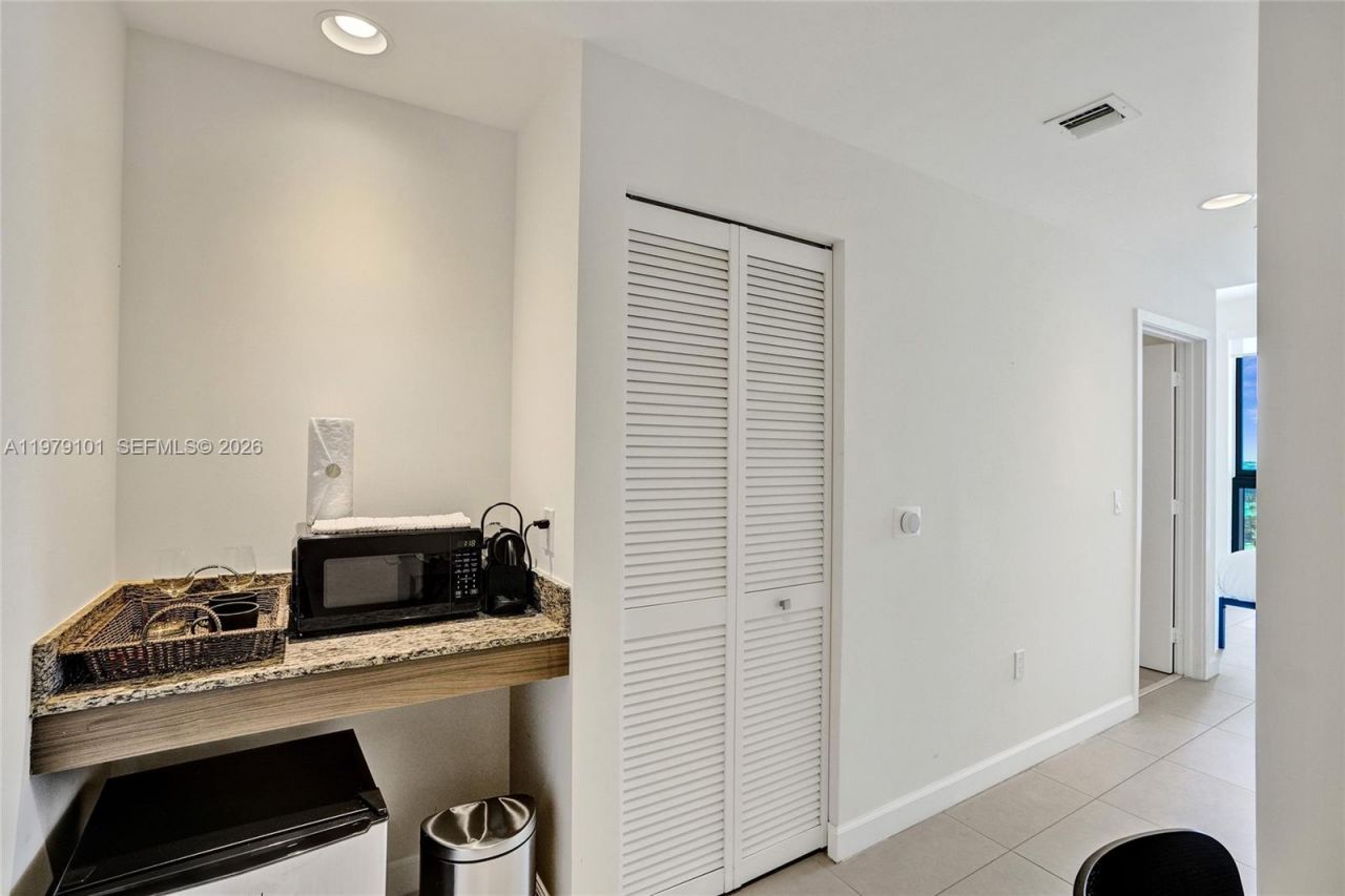 5350 NW 84th Ave , Unit 1804, Doral, FL 33166 Photo