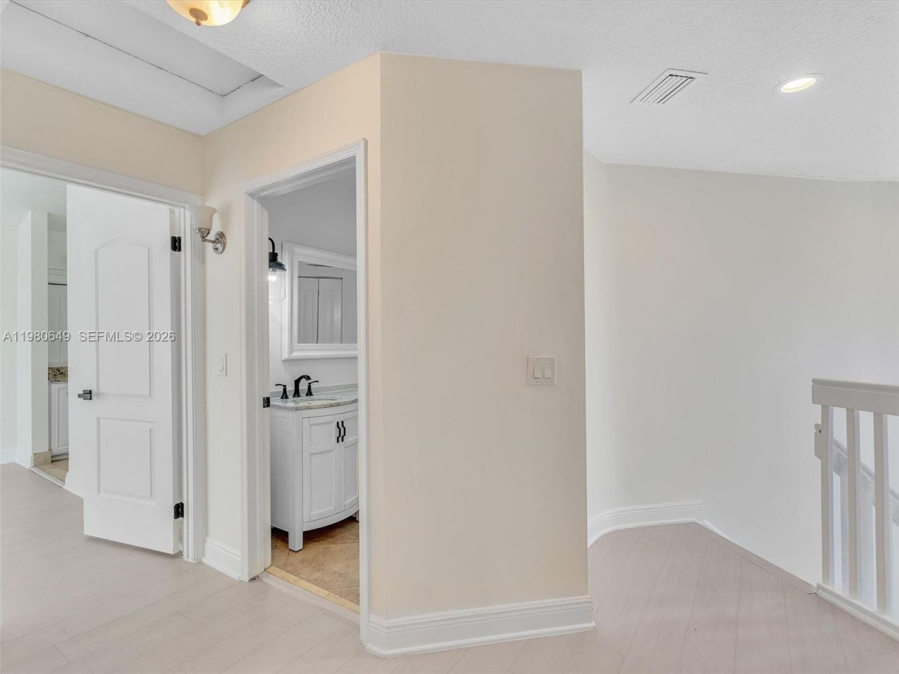 11407 S Lakeview Dr , Coral Springs, FL 33071 Photo