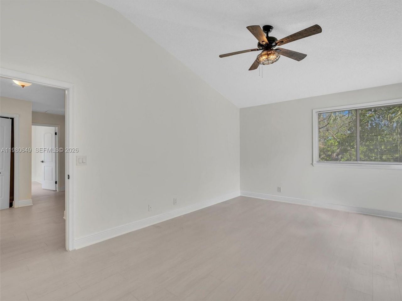 11407 S Lakeview Dr , Coral Springs, FL 33071 Photo