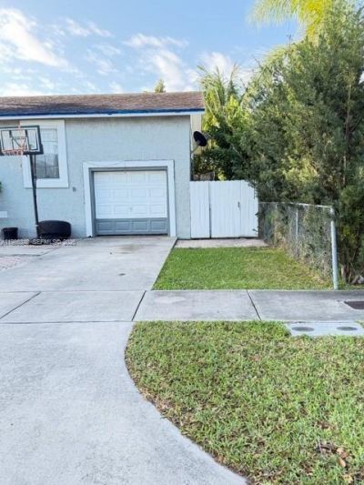 9770 SW 210th St , Cutler Bay, FL 33189 Photo