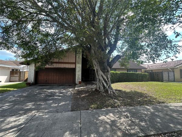 13300 SW 99th Ter , Miami, FL 33186