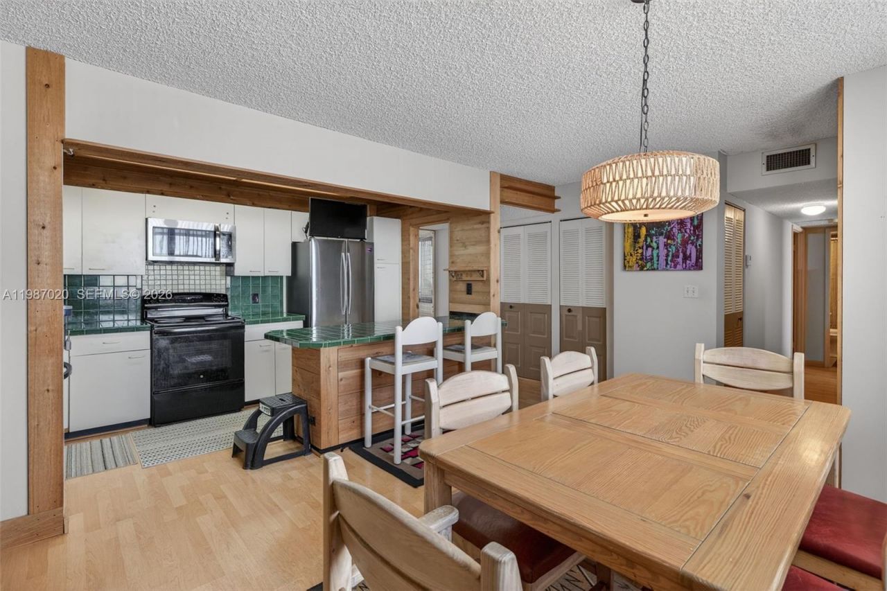 3350 NE 192nd St, Unit 5H-B, Aventura, FL 33180 Photo