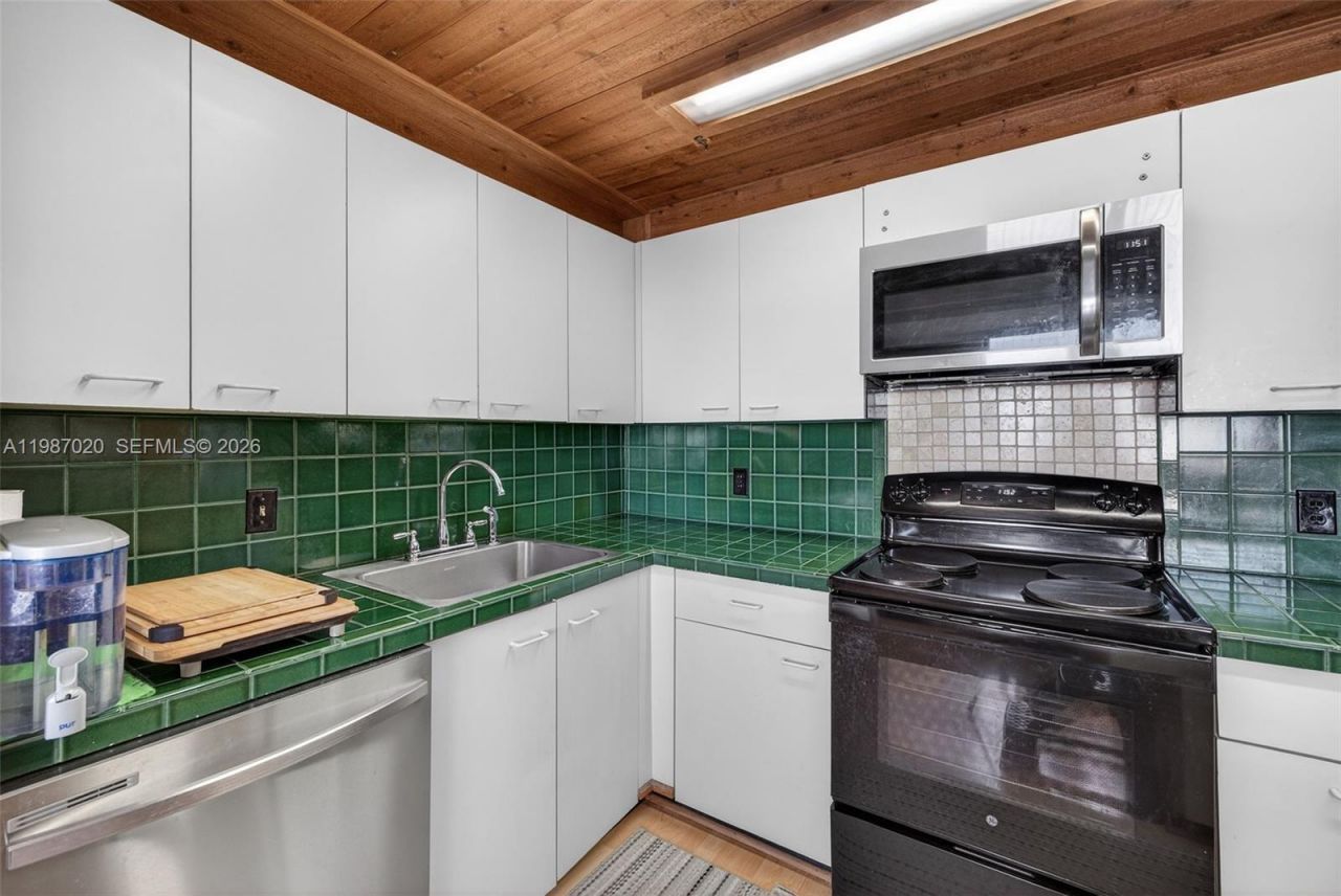 3350 NE 192nd St, Unit 5H-B, Aventura, FL 33180 Photo