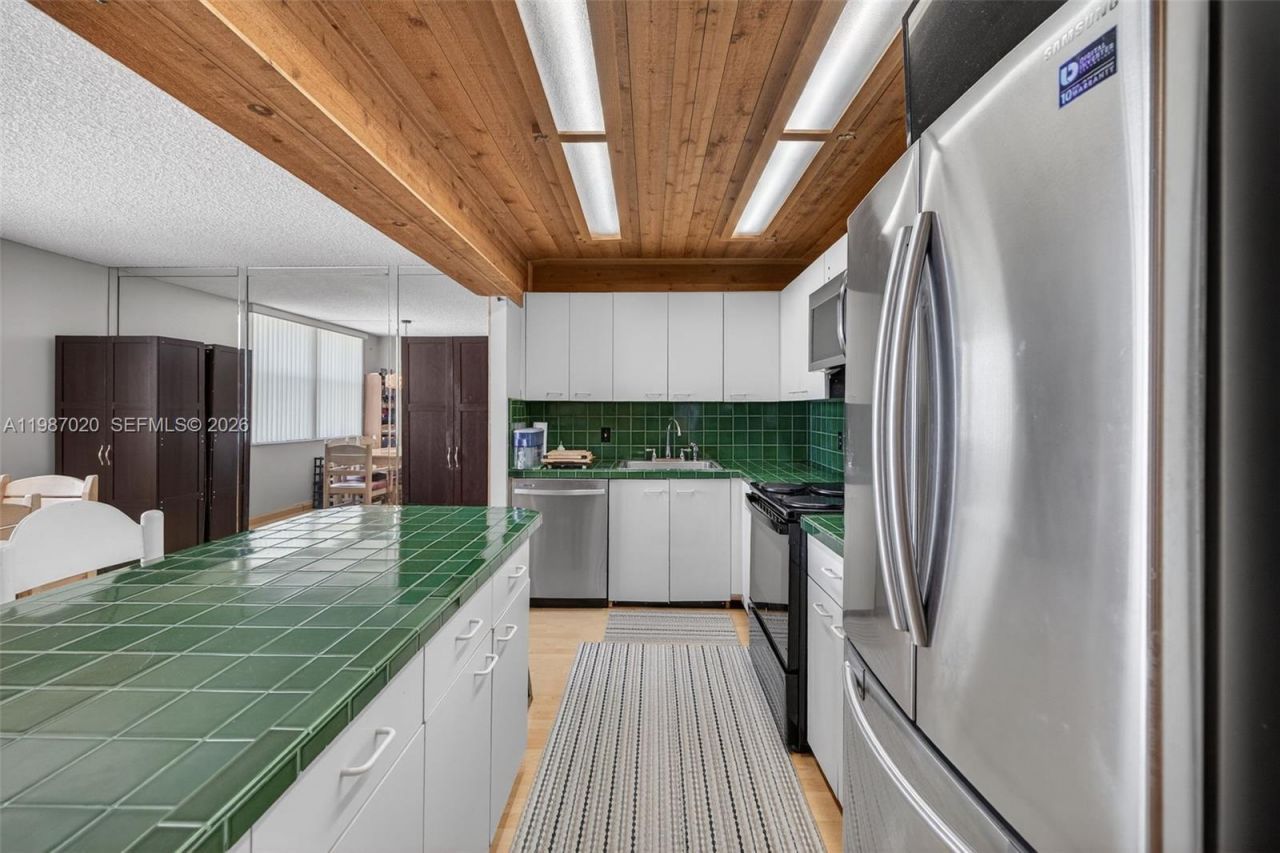 3350 NE 192nd St, Unit 5H-B, Aventura, FL 33180 Photo