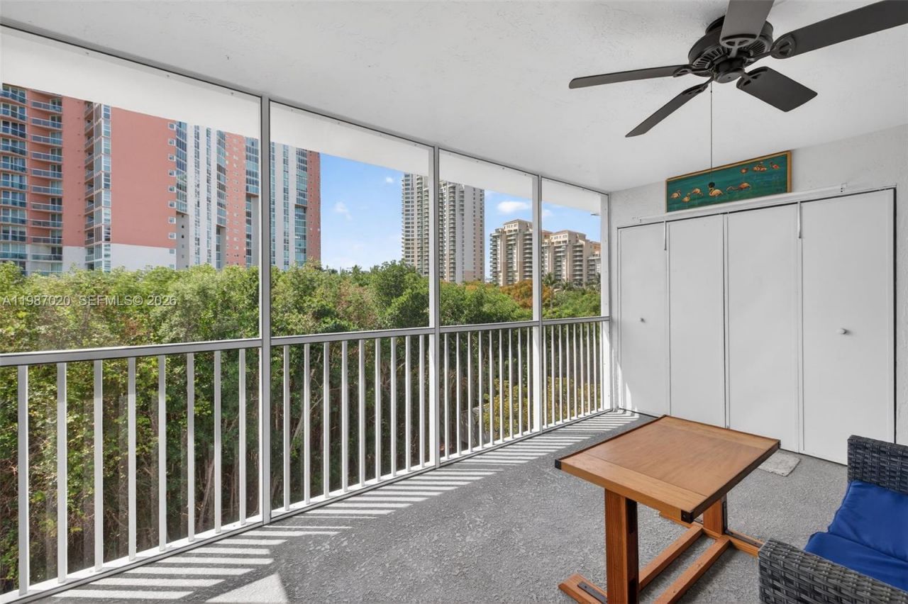 3350 NE 192nd St, Unit 5H-B, Aventura, FL 33180 Photo